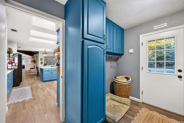 9532 WINDWOOD DR, Boerne, TX 78006