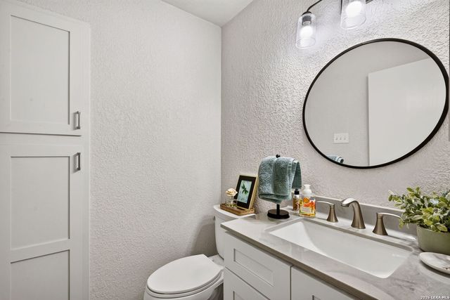 9532 WINDWOOD DR, Boerne, TX 78006