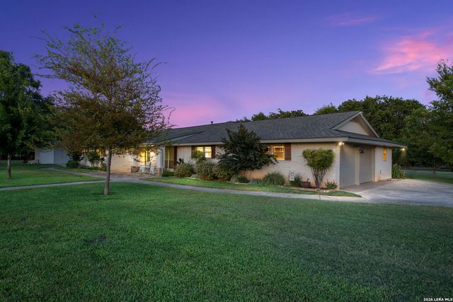 9532 WINDWOOD DR, Boerne, TX 78006