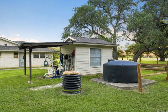 9532 WINDWOOD DR, Boerne, TX 78006