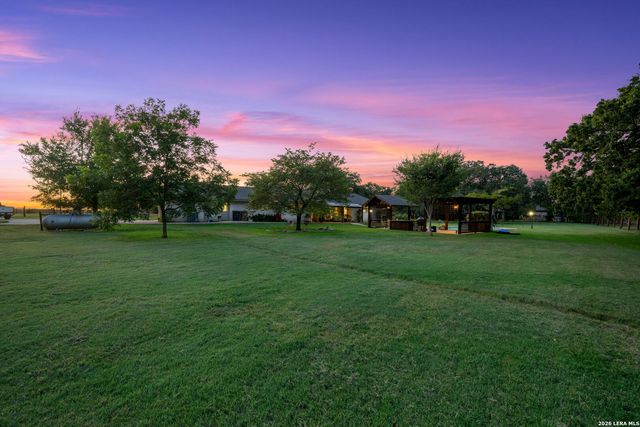 9532 WINDWOOD DR, Boerne, TX 78006