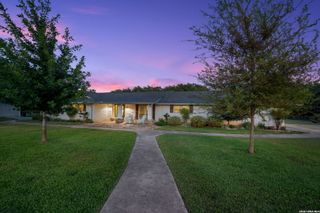 9532 WINDWOOD DR, Boerne, TX 78006