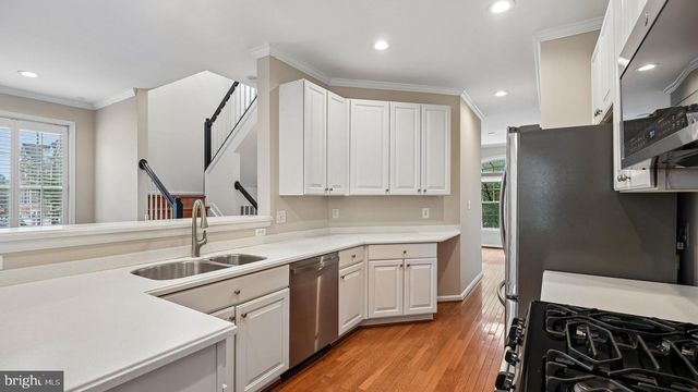 47761 SCOTSBOROUGH SQ, Sterling, VA 20165