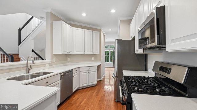 47761 SCOTSBOROUGH SQ, Sterling, VA 20165