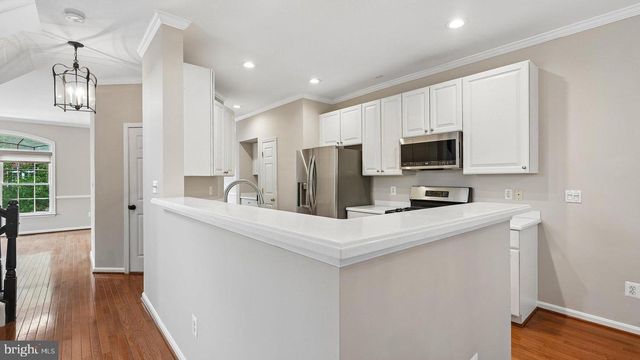 47761 SCOTSBOROUGH SQ, Sterling, VA 20165