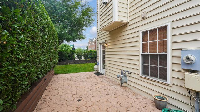 47761 SCOTSBOROUGH SQ, Sterling, VA 20165