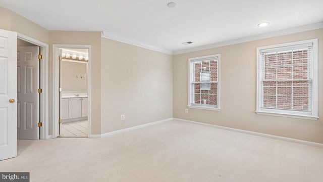47761 SCOTSBOROUGH SQ, Sterling, VA 20165