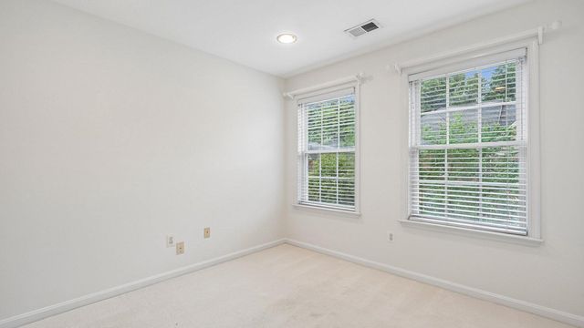 47761 SCOTSBOROUGH SQ, Sterling, VA 20165