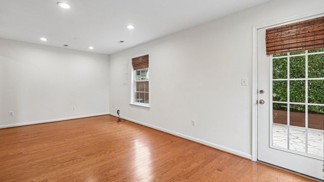 47761 SCOTSBOROUGH SQ, Sterling, VA 20165