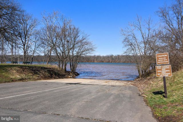 47761 SCOTSBOROUGH SQ, Sterling, VA 20165