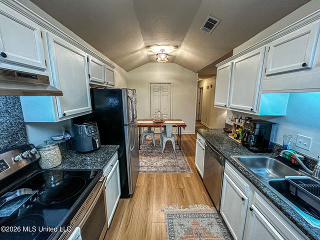 739 Whippoorwill Drive, Brandon, MS 39047