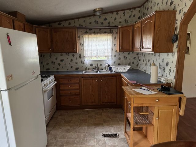 1568 QUICK Road, Linesville, PA 16424