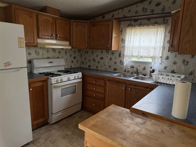 1568 QUICK Road, Linesville, PA 16424