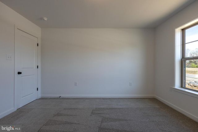 93 HASKELL DR, Martinsburg, WV 25404