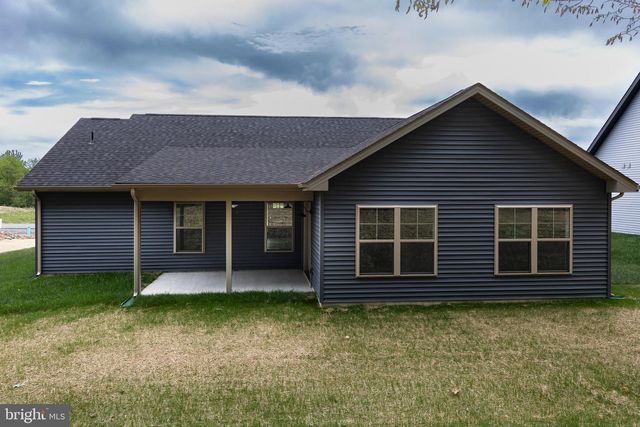 93 HASKELL DR, Martinsburg, WV 25404