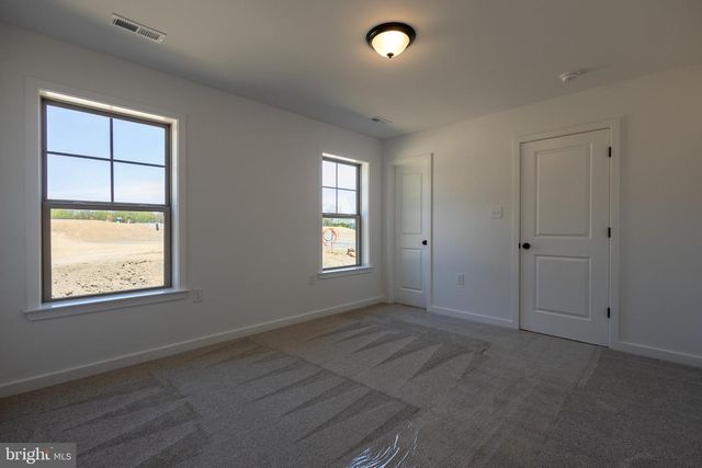 93 HASKELL DR, Martinsburg, WV 25404