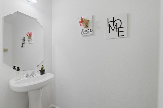 101 Magnum Force DR, Jarrell, TX 76537
