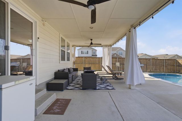 101 Magnum Force DR, Jarrell, TX 76537