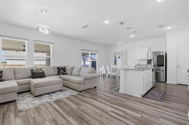 101 Magnum Force DR, Jarrell, TX 76537