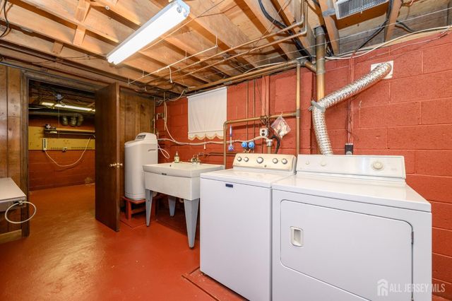 3996 Park Avenue, Edison, NJ 08820