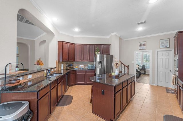 2153 Summit Mist Drive, Conroe, TX 77304