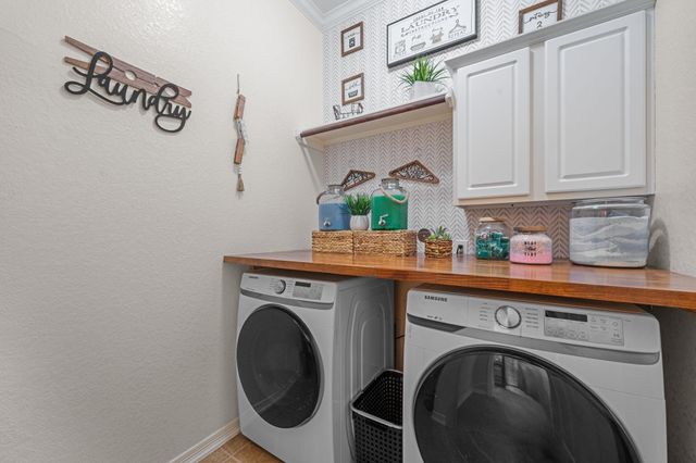 2153 Summit Mist Drive, Conroe, TX 77304