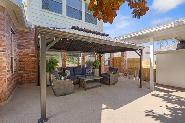 2153 Summit Mist Drive, Conroe, TX 77304