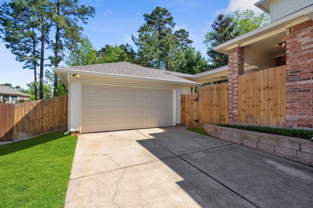 2153 Summit Mist Drive, Conroe, TX 77304