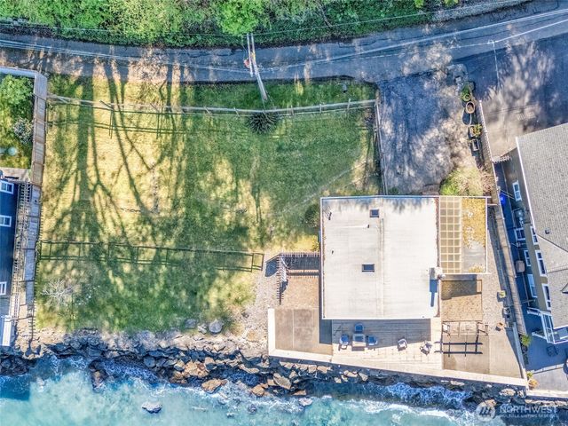 10873 Point Vashon Drive SW, Vashon, WA 98070
