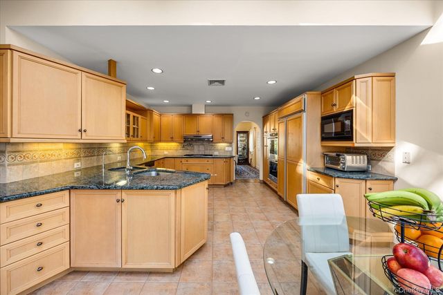 118 Baker Hill Road, Great Neck, NY 11023