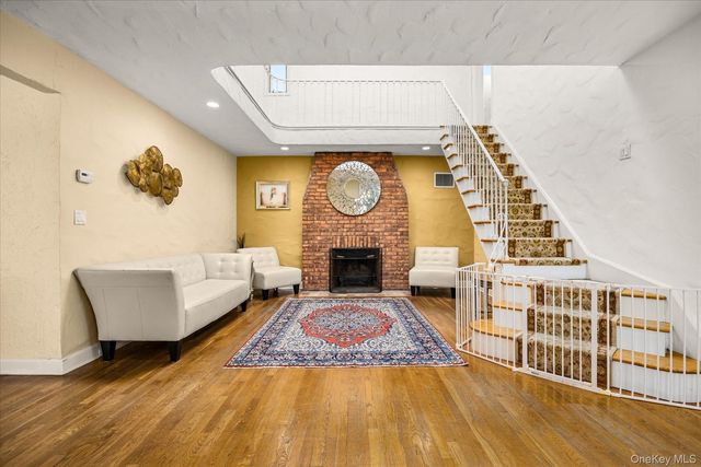 118 Baker Hill Road, Great Neck, NY 11023