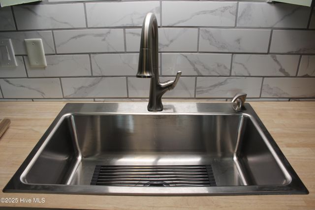 3106 Macon Court, New Bern, NC 28562