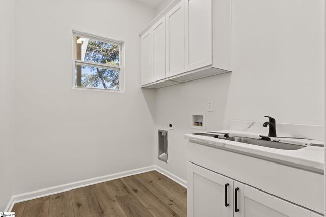 5 E 5th Street, Greenville, SC 29611