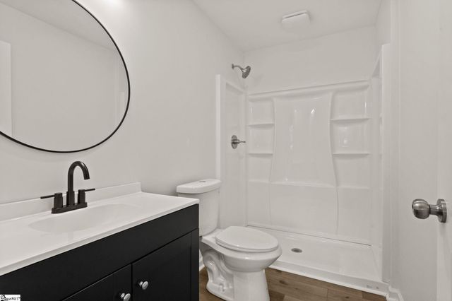 5 E 5th Street, Greenville, SC 29611