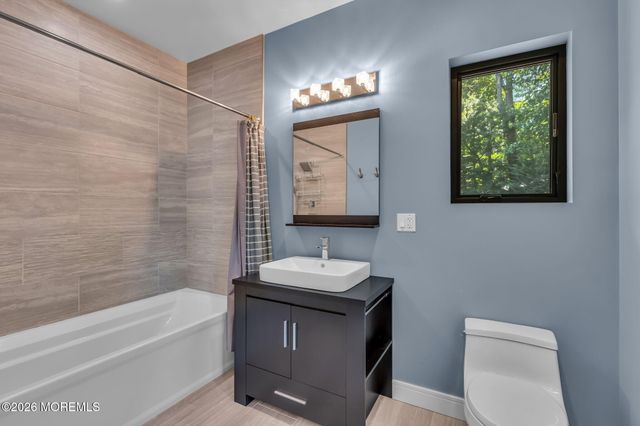17 Hidden Hollow Terrace, Holmdel, NJ 07733