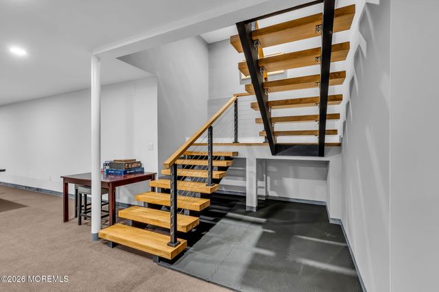 17 Hidden Hollow Terrace, Holmdel, NJ 07733
