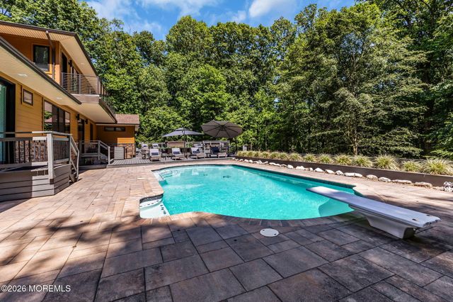 17 Hidden Hollow Terrace, Holmdel, NJ 07733