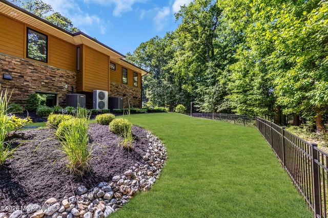17 Hidden Hollow Terrace, Holmdel, NJ 07733