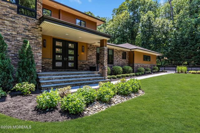 17 Hidden Hollow Terrace, Holmdel, NJ 07733