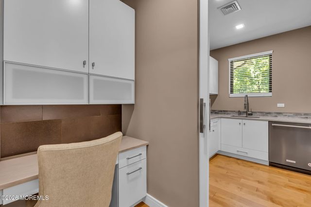 17 Hidden Hollow Terrace, Holmdel, NJ 07733