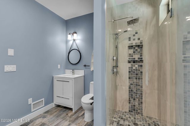 17 Hidden Hollow Terrace, Holmdel, NJ 07733