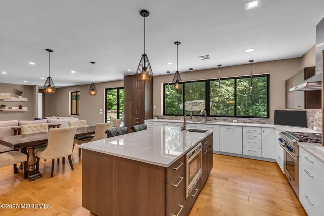 17 Hidden Hollow Terrace, Holmdel, NJ 07733