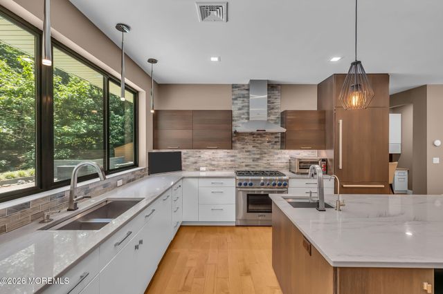 17 Hidden Hollow Terrace, Holmdel, NJ 07733