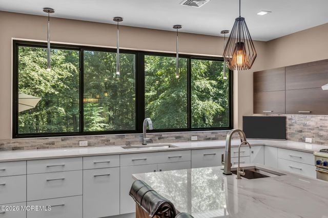 17 Hidden Hollow Terrace, Holmdel, NJ 07733