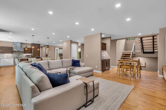 17 Hidden Hollow Terrace, Holmdel, NJ 07733
