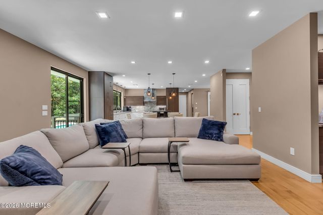 17 Hidden Hollow Terrace, Holmdel, NJ 07733