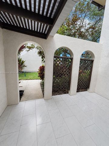 21866 Cypress Circle 31C, Boca Raton, FL 33433