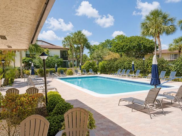 21866 Cypress Circle 31C, Boca Raton, FL 33433