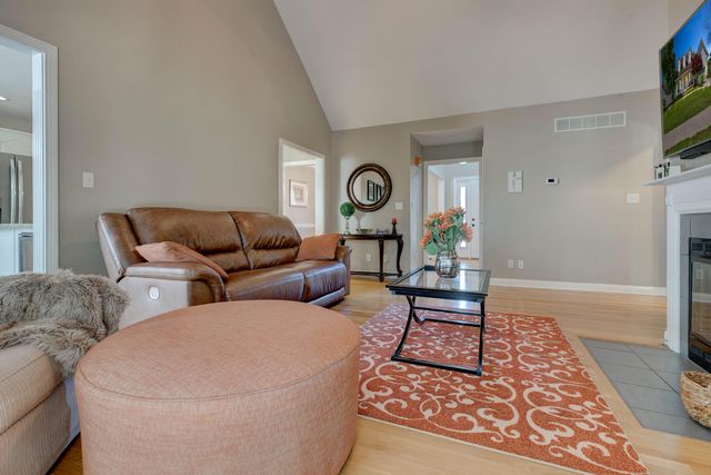 207 Hibiscus Lane, Winchester, KY 40391