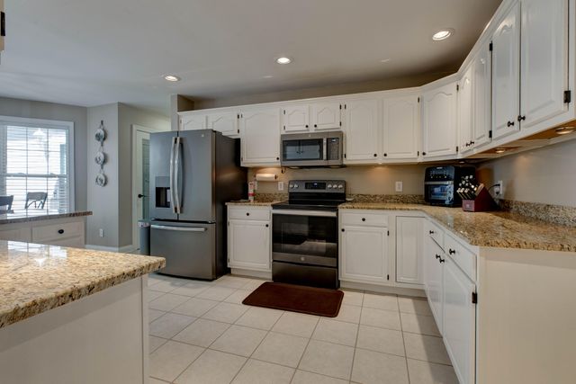 207 Hibiscus Lane, Winchester, KY 40391